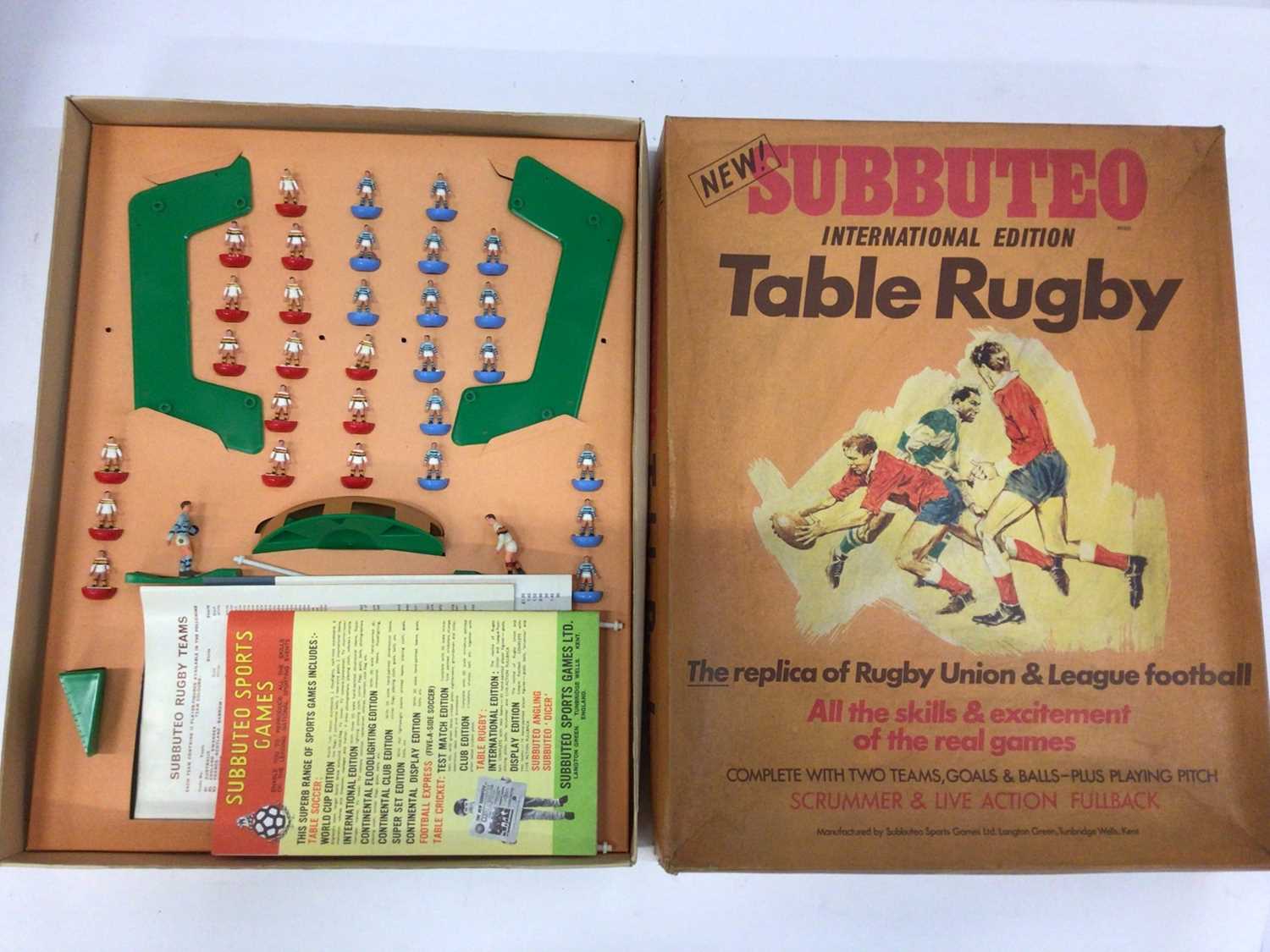 Lot 1989 - Subbuteo selection including combination