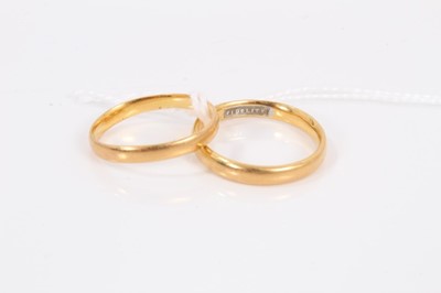 Lot 217 - Two 22ct gold wedding rings