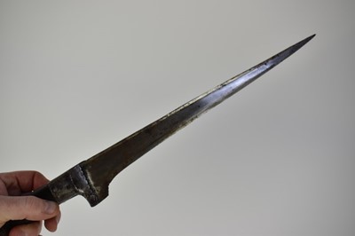 Lot 964 - 19th century Indo-Persian Kard dagger with horn and horn grips, T section tapering blade in steel mounted leather covered sheath 53 cm overall