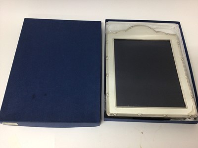 Lot 179 - Large silver photo frame