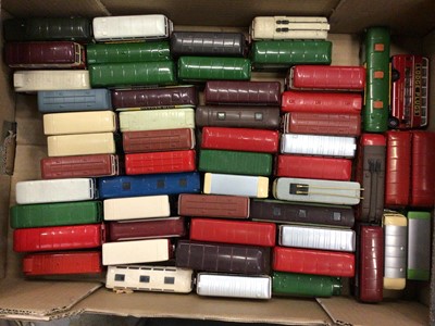 Lot 2000 - Selection of unboxed EFE Bus models plus a quantity of EFE and other boxes (large qty)