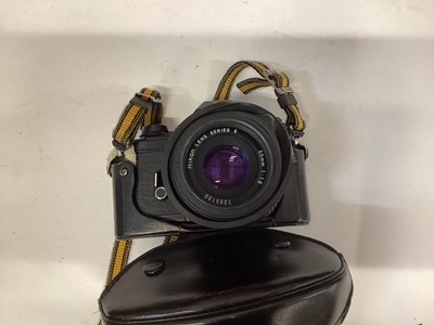 Lot 2371 - Pacemaker hand held video camera, Voightlander camera and other camera (1 box)