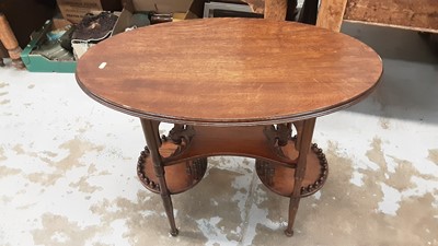 Lot 1113 - Arts and crafts drinks table