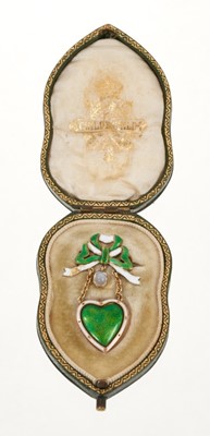 Lot 400 - Late Victorian gold and enamel heart shaped pendant brooch by Child & Child, in original fitted leather box