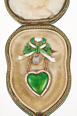 Lot 400 - Late Victorian gold and enamel heart shaped pendant brooch by Child & Child, in original fitted leather box