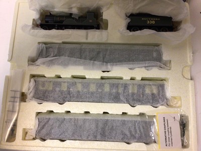 Lot 214 - Hornby OO gauge Limited Edition 633/1500 train pack including SR T9 Class 4-4-0 locomotive and tender plus Pullman Kitchen Car 'Ibis' Imperial Airways Empire Service, SR Maunsell Brake Coach and SR...