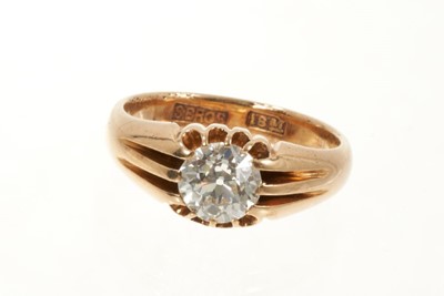 Lot 517 - Antique diamond ring