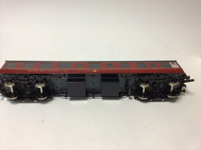 Lot 14 - Ace Trains Vintage O gauge BR Mk1 Coach, plus Vinatge Tin Printed LMS 1930's TPO coach, both in original boxes (2)