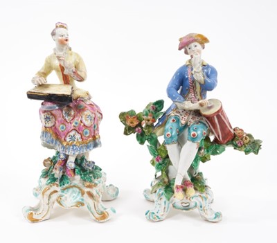 Lot 16 - A pair of Bow figures of seated musicians, circa 1765