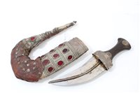 Lot 710 - Old Arab jambia dagger with horn and white...