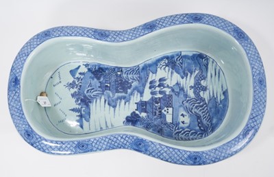 Lot 27 - Chinese porcelain bidet, 60cm x 37cm