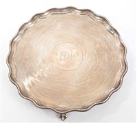 Lot 362 - George III Silverer salver of circular form,...