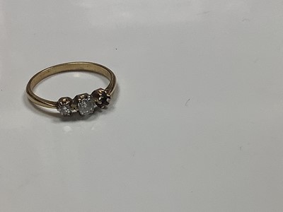 Lot 95 - 9ct gold wedding band, ring size L, together with a diamond three stone ring (one stone missing) and other gold and yellow metal jewellery.