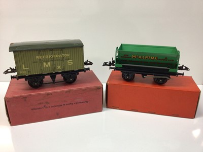 Lot 24 - Hornby O gauge selection of boxed Wagons including No.50 Side Tipping Wagon, No.0 Refrigerator Van, Fish Van and others (12)