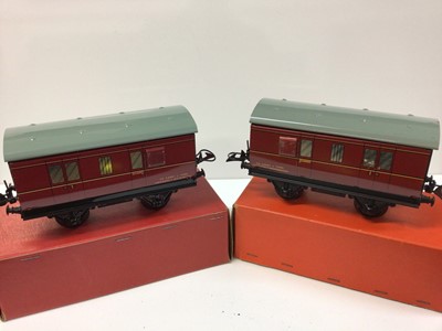 Lot 30 - Hornby O gauge selection of boxed Coaches and Vans including No.1 Passenger Coach, No.50 Goods Brake Van and others (17)
