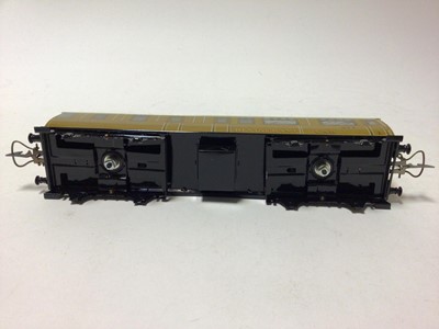 Lot 36 - Railway Middleton Products Australia Hornby Series style O gauge Tinplate LNER Restaurant Car (wheels missing), boxed