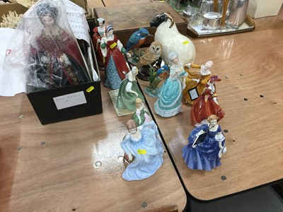 Lot 442 - Collection of Doulton and other figures