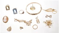 Lot 434 - Group of gold and yellow metal Jewellerylery -...