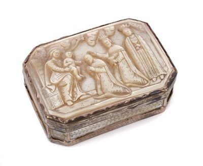 Lot 702 - 18th century Continental carved mother of pearl box, carved with scene of the Magi