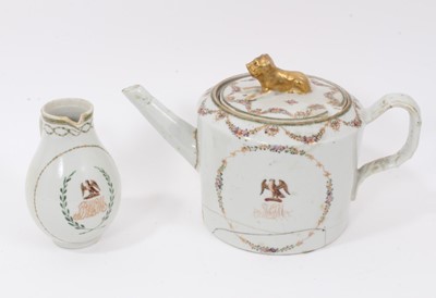 Lot 63 - Two pieces  of Chinese armorial porcelain