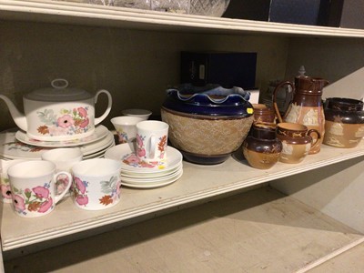 Lot 589 - Wedgwood tablewares, Doulton and other ceramics