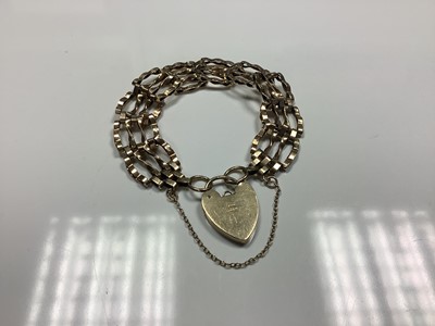 Lot 65 - 9ct gold gate bracelet with padlock clasp
