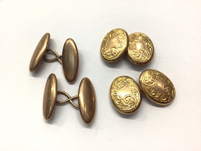 Lot 829 - Two pairs of 9ct gold cufflinks