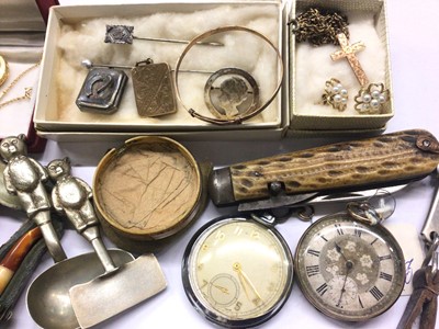 Lot 853 - Group of antique and later bijouterie