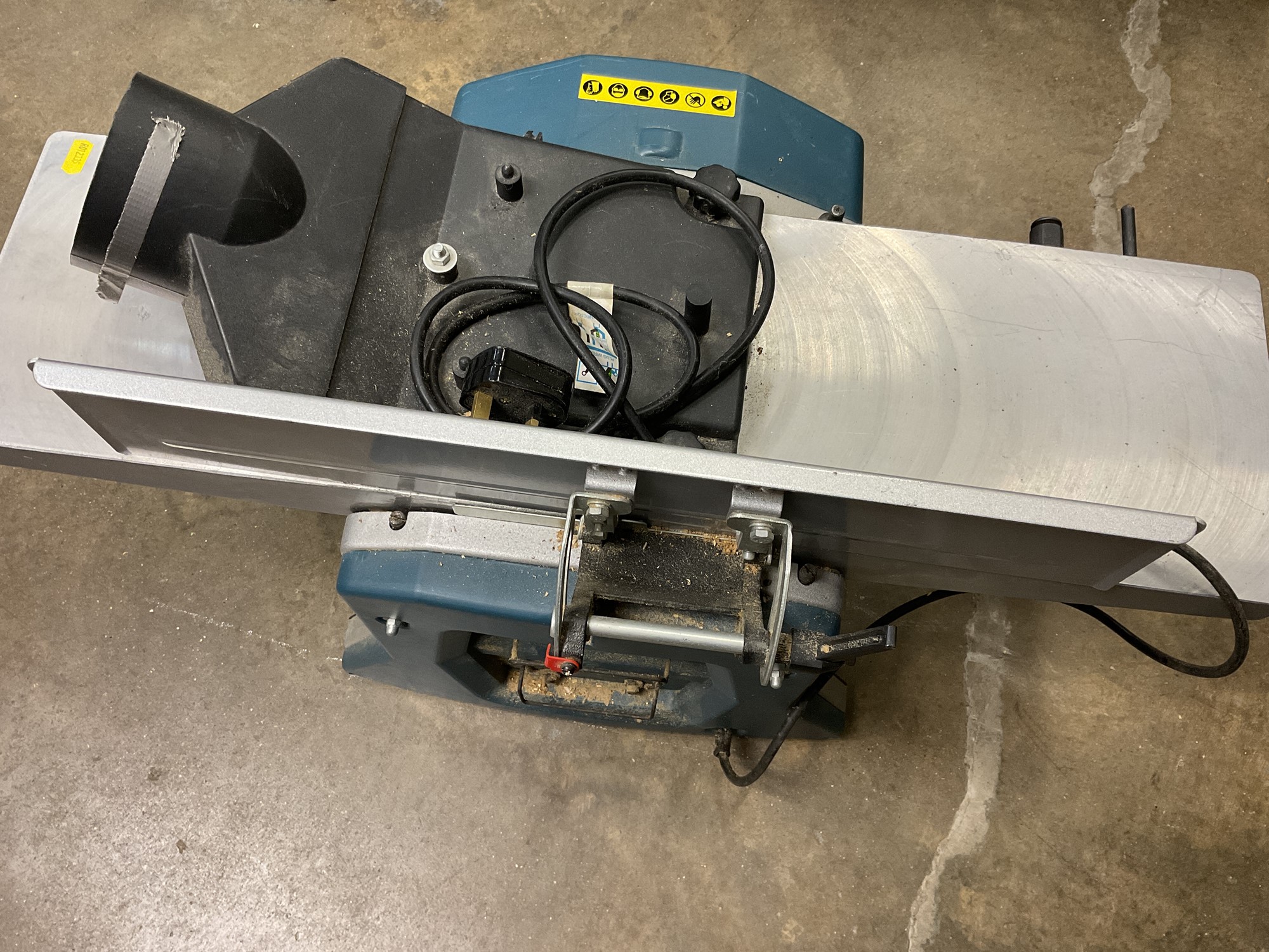 Lot 204 Erbauer ERB052BTE 8 inch thickness planer