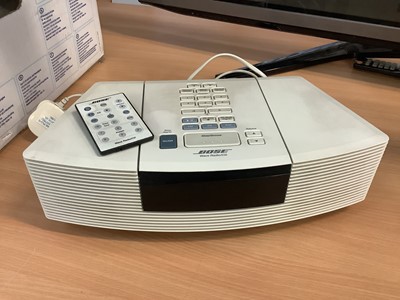 Lot 113 - Bose Wave Radio/CD player in White with Remote control