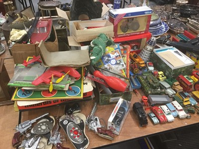 Lot 509 - Collection of mixed vintage toys to include Matchbox Models of Yesteryear boxed models, tin plate, diecast and other items.