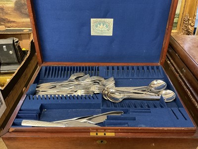 Lot 225 - Silver plate and cutlery