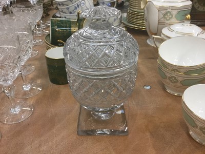 Lot 498 - 19th century cut glass jar and cover