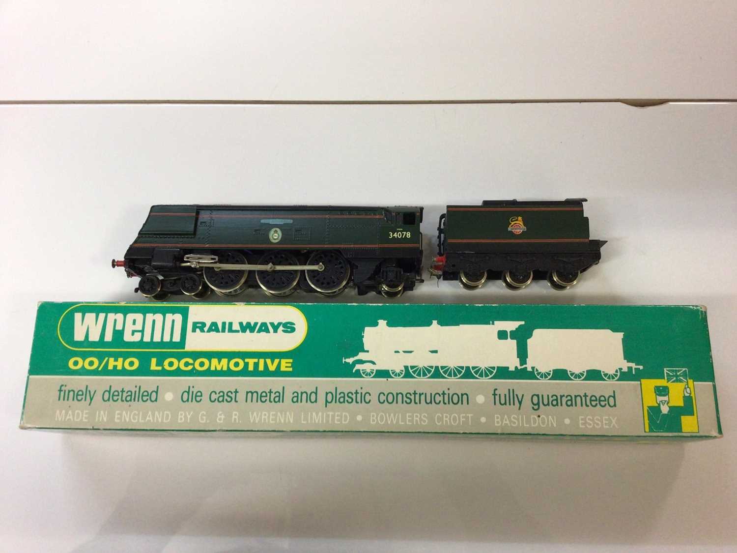 Lot 142 - Wrenn OO gauge 4-6-2 BR Green Battle of Britain Class '222 Squadron' tender locomotive 34078, (wrong box)