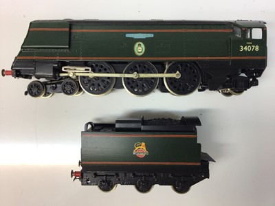 Lot 142 - Wrenn OO gauge 4-6-2 BR Green Battle of Britain Class '222 Squadron' tender locomotive 34078, (wrong box)