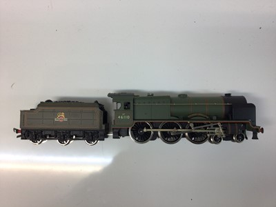 Lot 152 - Wrenn OO gauge 4-6-0 BR Green Royal Scot 6P 'Grenadier Guardsmen' tender locomotive, 46110, boxed, W2262
