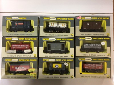 Lot 166 - Wrenn OO gauge rolling stock including wagons, tankers and vans (28)