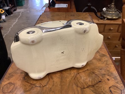 Lot 568 - Art Deco style racing car teapot by Sadler