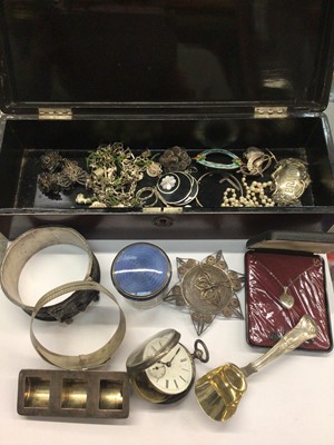 Lot 873 - Group of silver jewellery and silver items