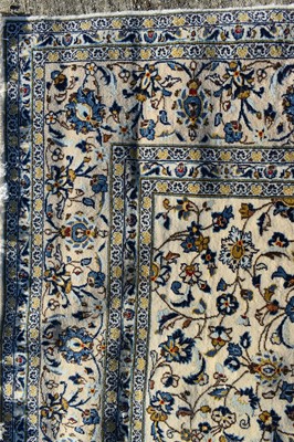 Lot 1520 - Kashan hand knotted carpet