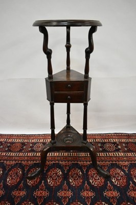 Lot 1431 - George III mahogany corner washstand