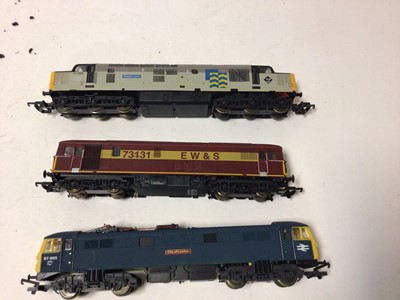 Lot 183 - Lima OO gauge locomotives including BR Railfreight Class 37 'Ripple Lane' 37892, Boxed L205228, EWS Class 73 Diesel 73131, boxed L204757, Mainline Blue Class 31 diesel 31407, boxed L204730 and BR b...