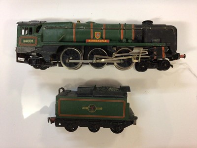 Lot 80 - Hornby Dublo OO gauge BR green 4-6-2 West Country Class 'Barnstaple' locomotive 2235, in original box
