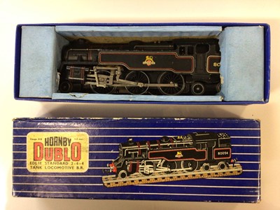 Lot 89 - Hornby Dublo 3 Rail 2-6-4 EDL 18 Standard Tank locomtoive 80054 and BR 0-6-2 EDL17 Tank locomotive 69567, both boxed (2)