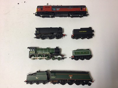 Lot 199 - Hornby OO gauge locomotives including 75th Annivery limited Edition 185/1000 BR Rail Express BO-BO Class 86 electric locomotive 86210, boxed R301, SR Black0-6-0 Class Q1 tender locomotive C21, boxe...