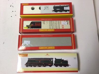 Lot 199 - Hornby OO gauge locomotives including 75th Annivery limited Edition 185/1000 BR Rail Express BO-BO Class 86 electric locomotive 86210, boxed R301, SR Black0-6-0 Class Q1 tender locomotive C21, boxe...