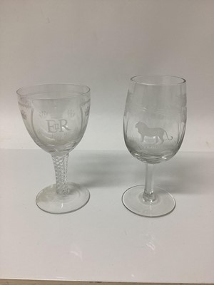 Lot 21 - Group of glassware