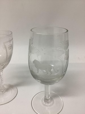 Lot 21 - Group of glassware