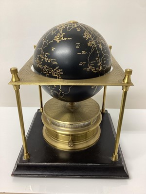 Lot 13 - Royal Geographical Society clock, 1980