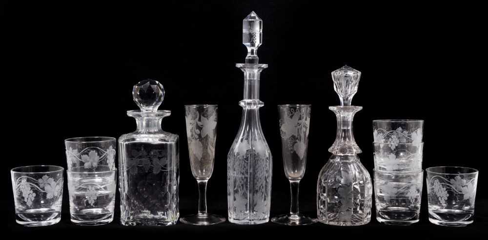 Lot 74 - Group of antique and later glassware